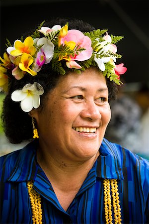 polynesia - Portrait of Neuean Woman Dressed for Wedding, Niue Island Foto de stock - Con derechos protegidos, Código: 700-01880005