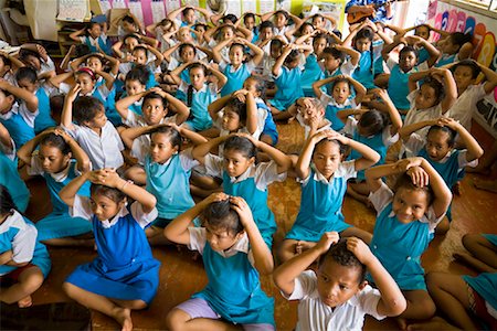 partnerlook - Leçons de musique à l'école primaire de Niue, Alofi, Île Nioué, Pacifique Sud Photographie de stock - Rights-Managed, Code: 700-01880030