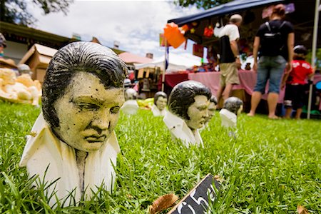 Souvenirs d'Elvis, Parkes Elvis Festival, Parkes, New South Wales, Australie Photographie de stock - Rights-Managed, Code: 700-01880120