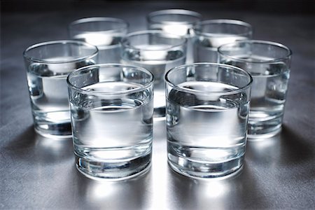 purity (free from pollutants and dirt) - Glasses of Water Foto de stock - Con derechos protegidos, Código: 700-01954753