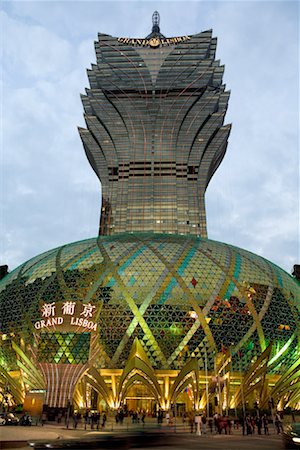 facade of casino - Le Grand Lisboa, Macau, Chine Photographie de stock - Rights-Managed, Code: 700-01954958