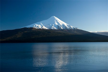 Volcan Osorno, lac Llanquihue, Chili Photographie de stock - Rights-Managed, Code: 700-01955576