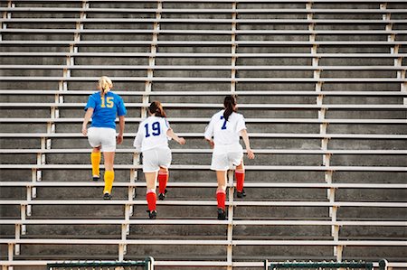sport d'équipe - Joueurs de football, Running Up Stairs Photographie de stock - Rights-Managed, Code: 700-01955757