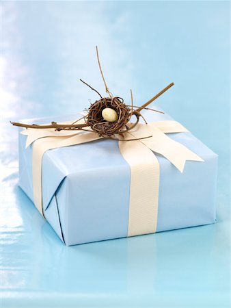 simsearch:673-06964868,k - Still Life of Gift Stock Photo - Rights-Managed, Code: 700-01955812