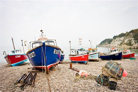 simsearch:700-01953810,k - Bateaux de pêche sur la plage, la bière, Devon, Angleterre Photographie de stock - Rights-Managed, Code: 700-01953805