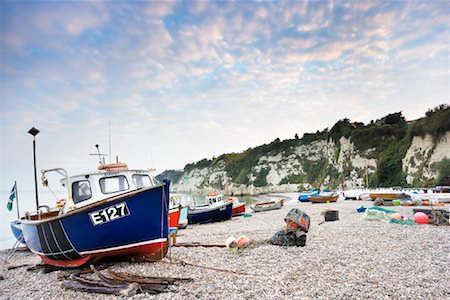 Bateaux de pêche sur la plage, la bière, Devon, Angleterre Photographie de stock - Rights-Managed, Code: 700-01953811