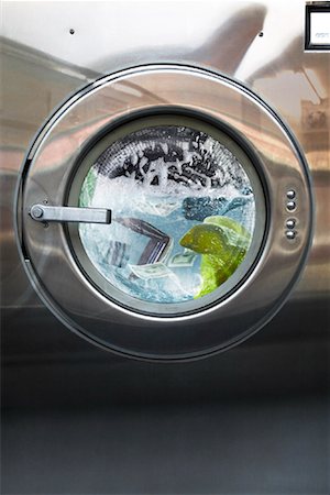 detergent - Wallet in Washing Machine Stock Photo - Rights-Managed, Code: 700-01993059