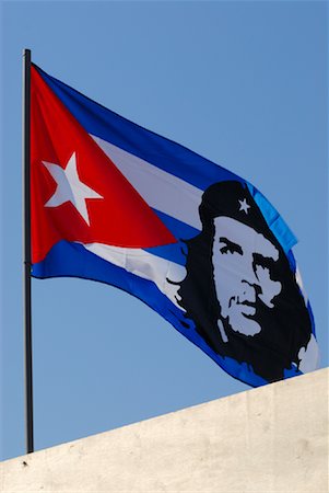Drapeau cubain avec l'Image de Che Guevara Photographie de stock - Rights-Managed, Code: 700-02038264