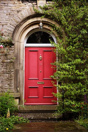 simsearch:700-01954178,k - Red Door, Buxton, England Foto de stock - Direito Controlado, Número: 700-02046420