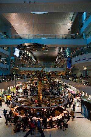 simsearch:700-03059050,k - Aéroport International de Dubaï, Dubaï, Émirats Arabes Unis Photographie de stock - Rights-Managed, Code: 700-02046727