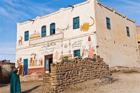 painted african house - Pained House, Gurna Village, West Bank, Luxor, Egypt Stock Photo - Rights-Managed, Code: 700-02046857