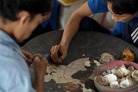 disabled asian people - Artists Working at Artist Center for the Disabled, Vietnam Foto de stock - Con derechos protegidos, Código: 700-02063621