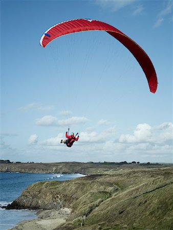 paragliders - Paragliding Over Le Conquet, Finistere, Brittany, France Foto de stock - Con derechos protegidos, Código: 700-02063820