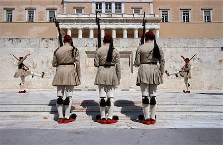 simsearch:841-06616827,k - Changement de la garde, bâtiment du Parlement hellénique, Athènes, Grèce Photographie de stock - Rights-Managed, Code: 700-02080067
