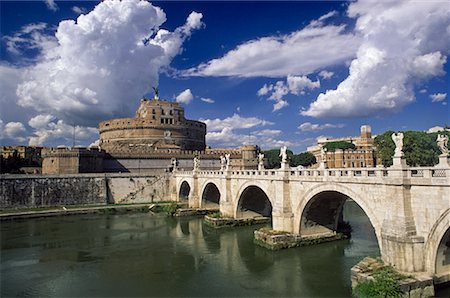 Castel Sant'Angelo and Pont Sant'Angelo, Rome, Italy Stock Photo - Rights-Managed, Code: 700-02080101
