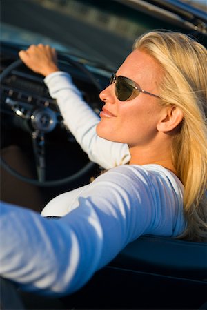 Portrait of Driver in Convertible Newport Beach, Orange County, Southern California, California, USA Foto de stock - Con derechos protegidos, Código: 700-02081953