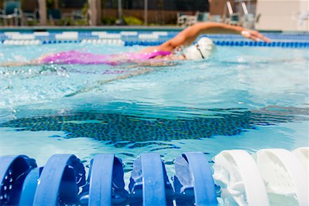 swim lane - Femme natation tours, Long Beach, Californie Photographie de stock - Rights-Managed, Code: 700-02125556