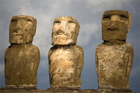 Plage de moai, Ahu Tongariki, Tongariki, île de Pâques, Chili Photographie de stock - Rights-Managed, Code: 700-02128877