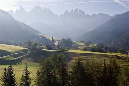 simsearch:600-02633413,k - St James Church, Val di Funes, Trentino Alto Adige, Dolomites, South Tyrol, Italy Stock Photo - Rights-Managed, Code: 700-02176094
