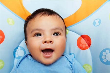simsearch:700-02700887,k - Portrait of Baby Foto de stock - Con derechos protegidos, Código: 700-02176615