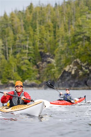 People Sea Kayaking, Nootka Sound, British Columbia, Canada Foto de stock - Con derechos protegidos, Código: 700-02200373