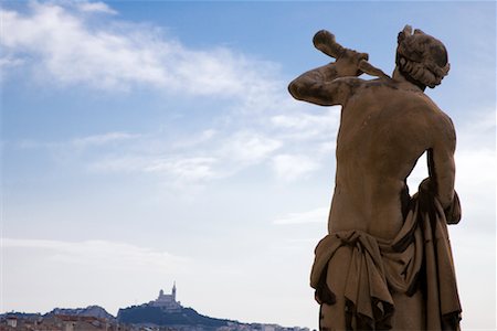 Statue contre le ciel, Marseille, Bouche du Rhone, France Photographie de stock - Rights-Managed, Code: 700-02200796