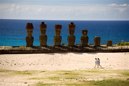 Ahu Nau Nau à Anakena, île de Pâques, Chili Photographie de stock - Rights-Managed, Code: 700-02217065