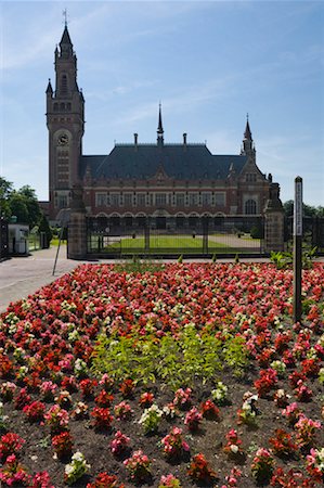 flowers gardens holland - Extérieur du Palais de la paix, la Haye, Hollande-méridionale, Pays-Bas Photographie de stock - Rights-Managed, Code: 700-02223010