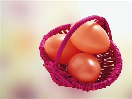 easter basket not people - Easter Eggs in Basket Foto de stock - Con derechos protegidos, Código: 700-02245187