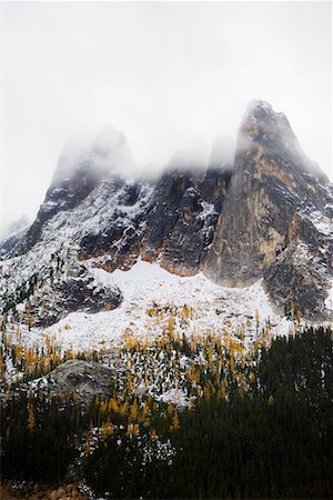 Liberty Bell Mountain, près de Mazama, North Cascades, Washington, USA Photographie de stock - Rights-Managed, Code: 700-02245572
