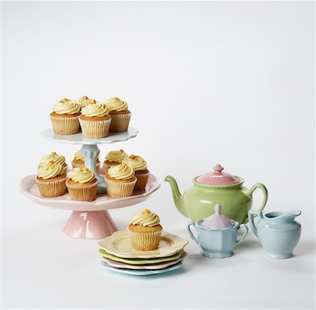 pastel dish - Cupcakes and Tea Set Stock Photo - Rights-Managed, Code: 700-02264260