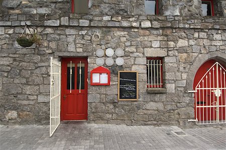 Restaurant dans le vieux bâtiment, Galway, comté de Galway, Irlande Photographie de stock - Rights-Managed, Code: 700-02289024