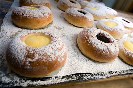 scandinavian cuisine - Close-up of Krapfen, Skansen, Djurgarden, Stockholm, Sweden Foto de stock - Con derechos protegidos, Código: 700-02289480