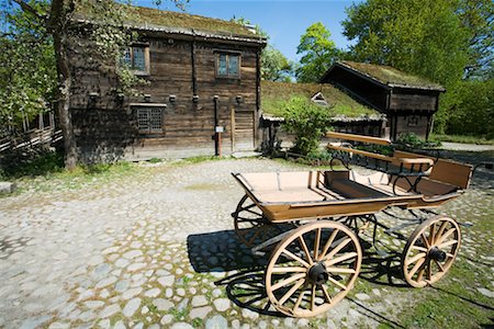 Maison et chariot à Skansen, Djurgarden, Stockholm, Suède Photographie de stock - Rights-Managed, Code: 700-02289483