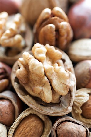 simsearch:700-00342839,k - Close-up of Assorted Nuts Fotografie stock - Rights-Managed, Codice: 700-02347845