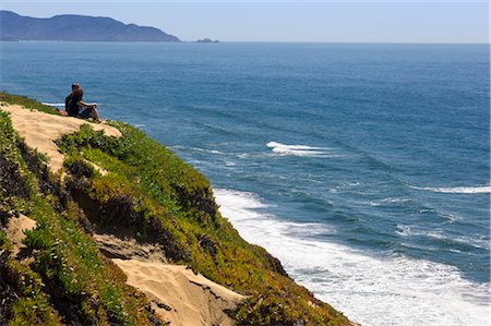 san francisco people - Couple Sitting on Cliff Overlooking Ocean, Fort Funston, San Francisco, California, USA Stock Photo - Rights-Managed, Code: 700-02348558