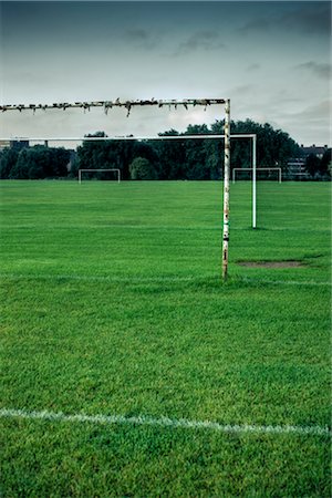 red (deportiva) - Soccer Fields at Hackney Marshes, London, England Foto de stock - Con derechos protegidos, Código: 700-02348711