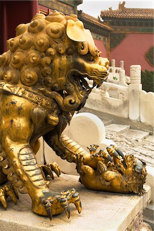 Gilded Lion, Palace of Tranquil Longevity, The Forbidden City, Beijing, China Foto de stock - Con derechos protegidos, Código: 700-02376662