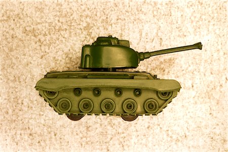 Jouet Army Tank Photographie de stock - Rights-Managed, Code: 700-02377122