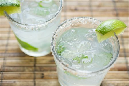 Still Life of Alcoholic Beverages Foto de stock - Con derechos protegidos, Código: 700-02377462