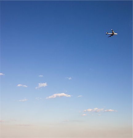 Airplane in Flight Stock Photo - Rights-Managed, Code: 700-02377910