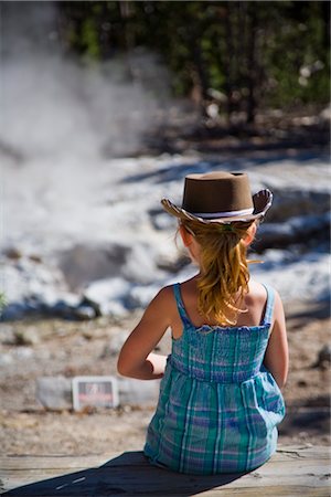 red hair preteen girl - Girl Wearing Cowboy Hat, Yellowstone National Park, Wyoming, USA Foto de stock - Con derechos protegidos, Código: 700-02371226