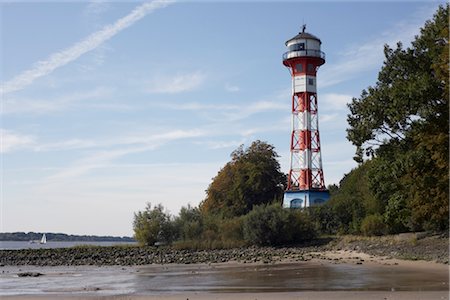 feu clignotant - Phare de Wittenbergen, Elbe River, Hamburg, Allemagne Photographie de stock - Rights-Managed, Code: 700-02371544