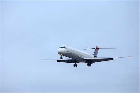 simsearch:700-00523830,k - Avion en vol, l'aéroport International Hartsfield-Jackson, Atlanta, Georgia, USA Photographie de stock - Rights-Managed, Code: 700-02418163