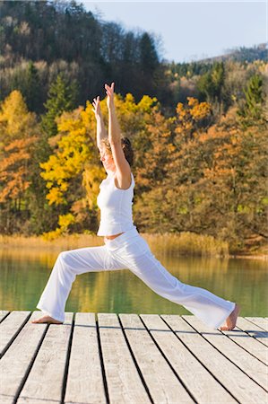 simsearch:700-02428627,k - Woman Practicing Yoga on Dock, Fuschlsee, Salzkammergut, Salzburg, Austria Foto de stock - Con derechos protegidos, Código: 700-02428620