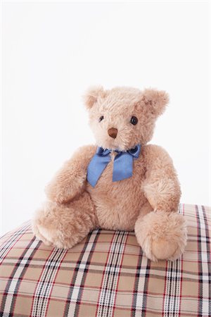 simsearch:700-02429274,k - Teddybär auf Bett Stockbilder - Lizenzpflichtiges, Bildnummer: 700-02429288