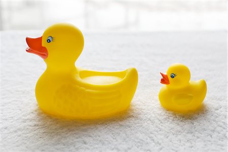 Rubber Ducks on Towel Stock Photo - Rights-Managed, Code: 700-02461597