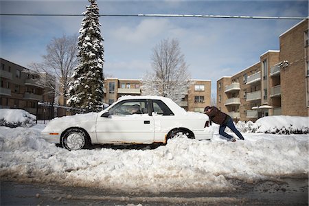 snow car people - Car Stuck in Snow, Toronto, Canada Stock Photo - Rights-Managed, Code: 700-02519147