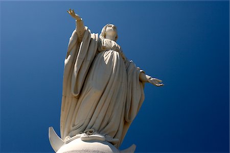 simsearch:700-05947875,k - Statue of the Virgin, Cerro San Cristobal, Santiago, Chile Foto de stock - Con derechos protegidos, Código: 700-02594256