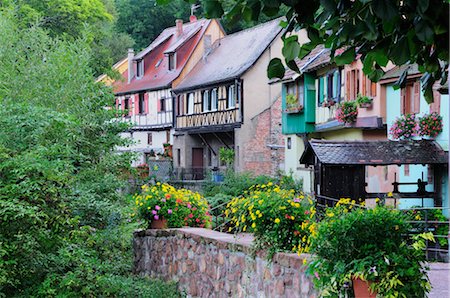 Old Town of Kaysersberg, Haut-Rhin, Alsace, France Foto de stock - Con derechos protegidos, Código: 700-02590729